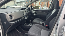 Toyota Yaris 1.5 Hybrid Icon Tech 5dr CVT Hybrid Hatchback